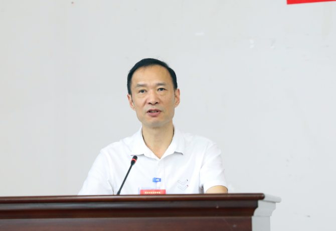 晏金平.png
