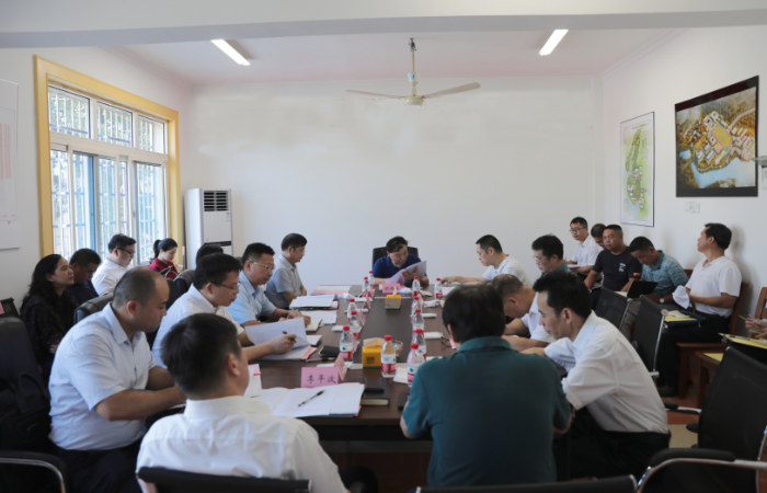 1631262545484005278.png 座谈会现场.png