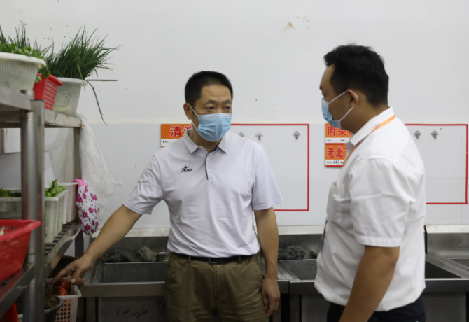 看库房.png